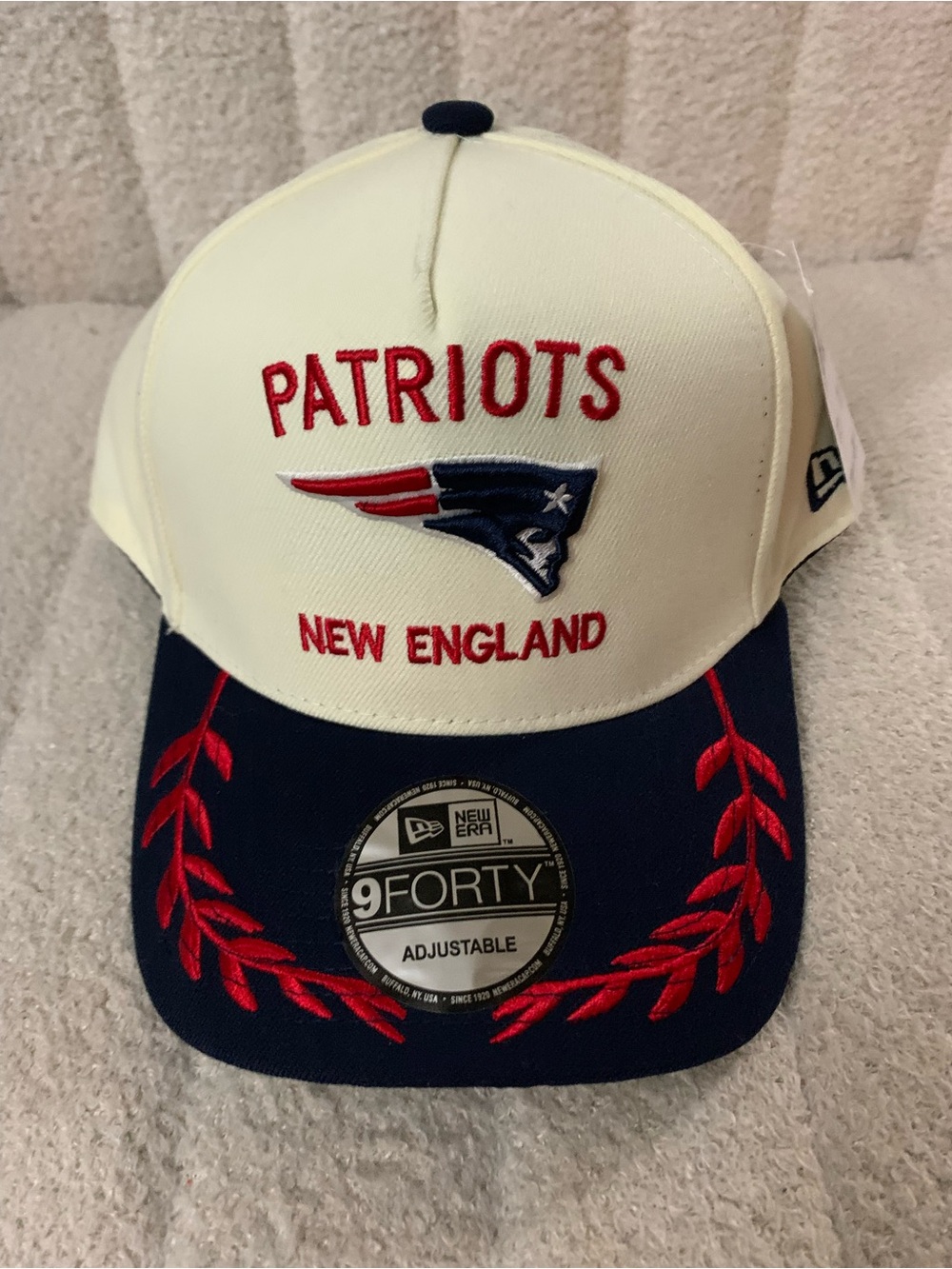 New England Patriots White and Navy 9FORTY Adjustable Hat NEW ERA FIT